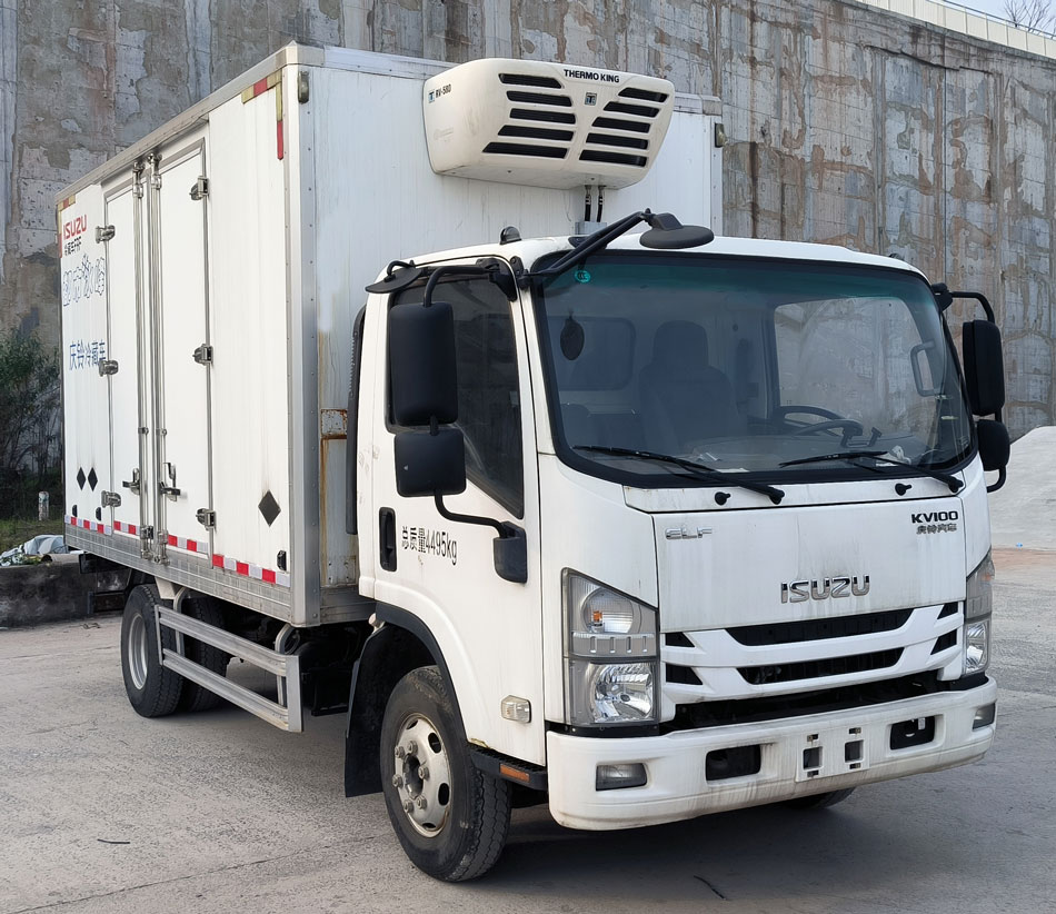 ISUZU  4835KG_1